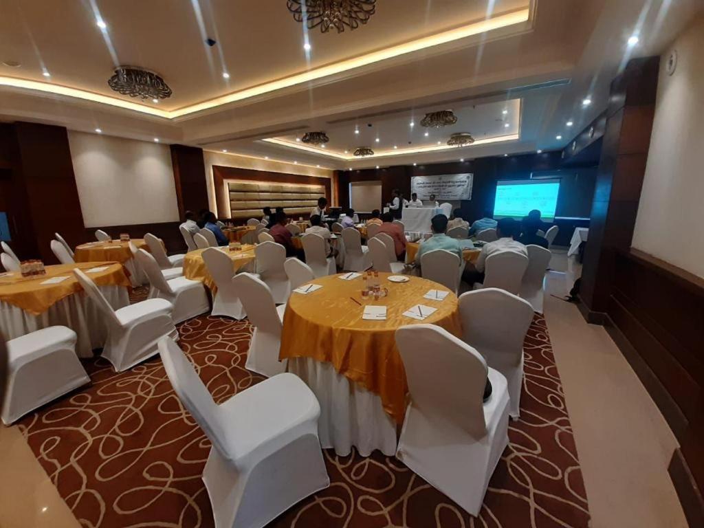 Arcadia Hotel Varanasi Exterior photo
