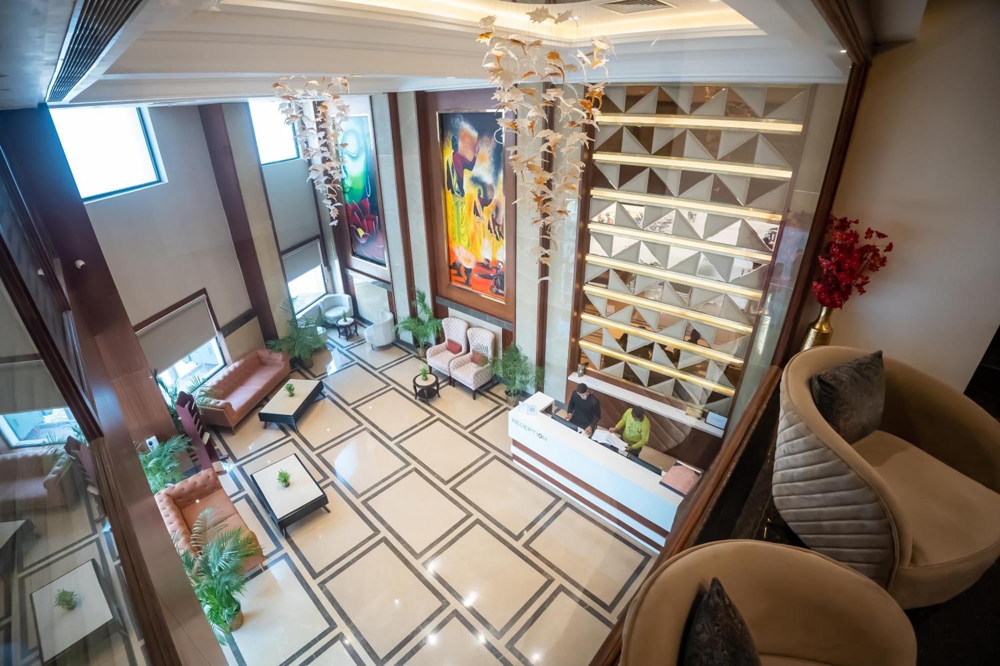 Arcadia Hotel Varanasi Exterior photo